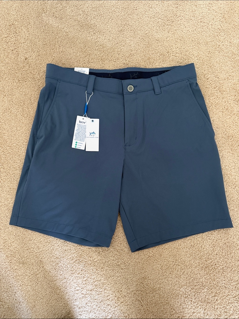 Southern Tide Flat-Front Performance Shorts in Dark Seas (blue)